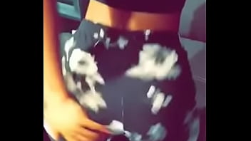 Preview 2 of Xxxxxx Video Andia - African bitch on snap twerks her amazing ass