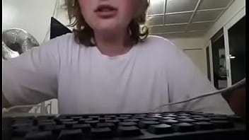 Preview 4 of Korean Schoolgirl Petite - O rapper Gordinho
