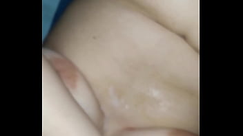 Preview 2 of 15 Years Girl Sexx - Moglie troia sborrata sul seno gode