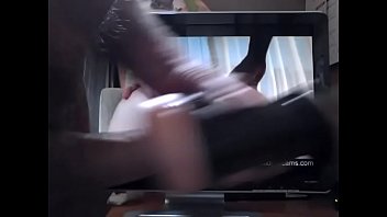 Preview 2 of Swim Swimsuit - masturbation en matant un porno