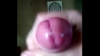 Preview 1 of Xxxii Videos 3gp Down - Gozando no banho