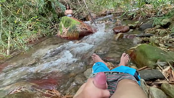 Preview 2 of Turki Xxxx Virgin Videos - me follo duro a desconoc&iacute_a en el bosque mientras me observa desde la piedra y termino d&aacute_ndole una rica follada con mi enorme pene 1pt