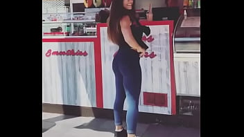 Preview 4 of Firs Time Sex Video In India - Mostrando a bunda da gostosa