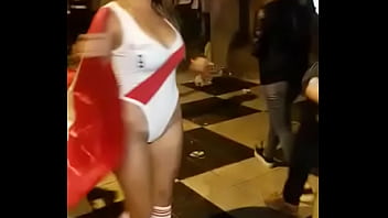 Preview 3 of 100dolar Xxx - Celebrando Per&uacute_ vs escocia