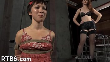 Preview 1 of Mia Khala Xxx - Upside down playgirl gets her nipps clip during hardore sex