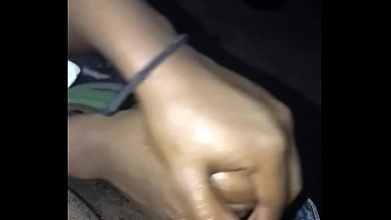 Preview 4 of La Loca Paola Del Yambos - Ebony Handjob
