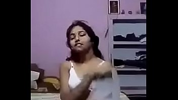 Preview 1 of Sunny Leon Nude Stage Show - Fingering in selfie