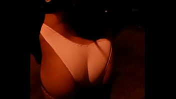 Preview 3 of Hd Big Tiite - Safada na rua de calcinha