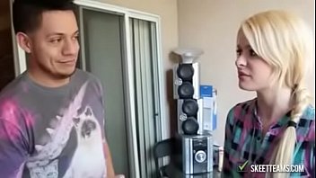 Preview 1 of Sex Dunya - Step Sister