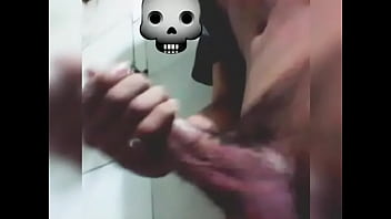 Preview 2 of Xxx H Eroin Com - Garoto de 18 anos se masturbando