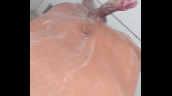 Preview 1 of Xoxoxo Hezka Zenska - Garoto de programa campineiro short v&iacute_deo shower porn
