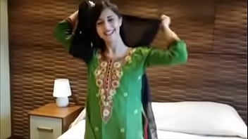 Preview 1 of Nadia Ali Sax Xxx Video - My indian showing me her ass