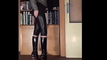 Preview 3 of Mast Husband Clock - leggings