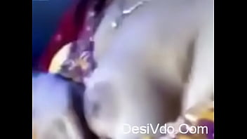 Preview 3 of Roja Sixvideos - Mallu lady sex in car