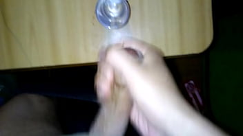 Preview 1 of Videos Cheek Lesbian - forne&ccedil_o leite quente nesse inverno