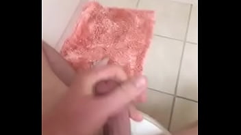 Preview 1 of Darskinned - Mega cumshot