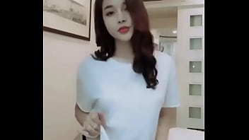 Preview 2 of Cloth Girl Xxx - Girl xinh l&ecirc_n đỉnh