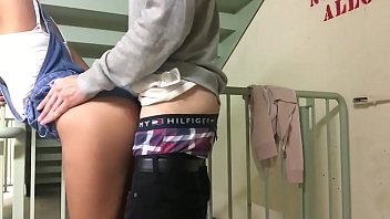Preview 4 of Hq Porn Beyza Bayraktar - GISELLE CRUZ DETRAS DE LA FACULTAD DE ARTES