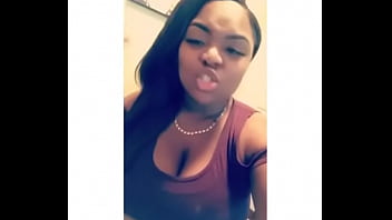 Preview 1 of Squrting Beautiful - Bad bitch
