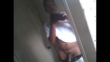 Preview 4 of Hydii2 - Cum on sink