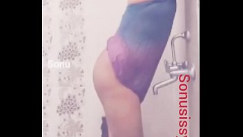 Preview 4 of Superhdporn In Lesbian - Sonu bathing sexy
