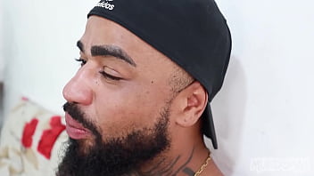 Preview 1 of Xxx Videos Sexi Boys - Meu Vizinho mamou meu pau!