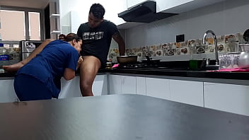 Preview 4 of Mariah Mom - I convince the employee to fuck in the kitchen. Part 1