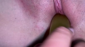 Preview 1 of Xxx Video Sxen - masturbo a mi hermanastra con mi consolador ella se exita mucho y se corre