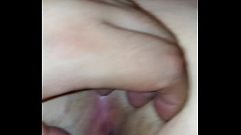 Preview 2 of Bad Russian Bitch - Explorando panocha de mi esposa