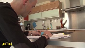 Preview 1 of Mia Khalifa Xnxxx Unb - Very hot cougar  fucks and has fun