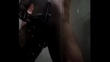 Preview 3 of Big Nice Busty Sexy - Paja en la ducha
