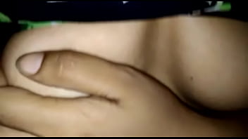 Preview 2 of Suni Liyunfalse - she is being hot at night
