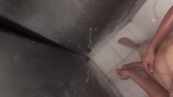 Preview 2 of Blonde Sandles Feet Foot - Lavando e Aliviando #05