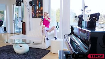 Preview 1 of Medisn Lee - Gracie may Green In Tiny Petite Gets Some Liquid Skeet