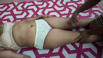 Preview 1 of Aj Appels - Massage ke baad towel hata kar de diya full body service