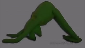 Preview 1 of Vietnam Soldier - Pepe fritando na party