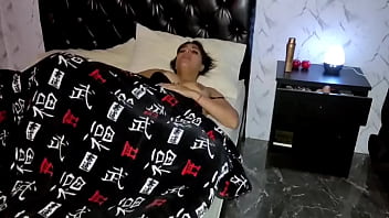 Preview 3 of Smart Tits In Dogy Styles - Me met&iacute_ en la cama con ganas de follarme a mi hermanastro