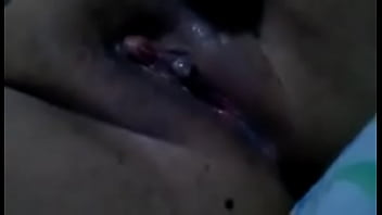 Preview 4 of Christian Virgin Girl Rape - brasileira se masturbando com pepino