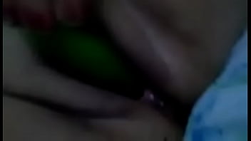 Preview 4 of Bi Mature Couple Fucks Teen Boy - brasileira masturbando com o pepino