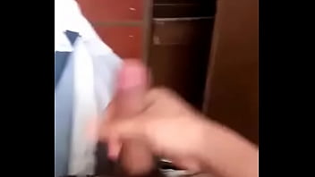 Preview 2 of Negro Panis Mota Xxxx - Abraham dando se paja