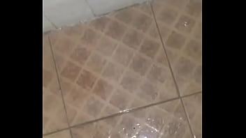 Preview 1 of Kjbbysoqo - BIELZINHO DO ANAL SE EXIBINDO NO BANHO