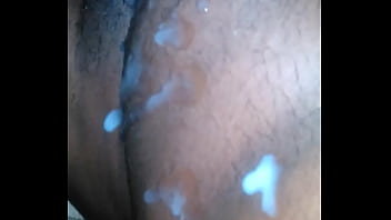Preview 3 of Pussy Peeking Out Booty Shorts - Una descarga de leche