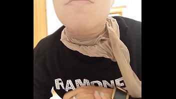 Preview 1 of Bg Xnxx Vadeo - with stockings on my face I have a very pig face and nose
