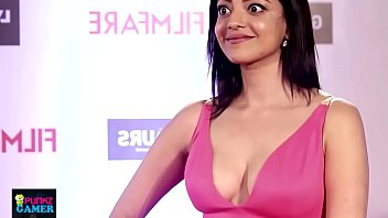 Preview 4 of 9in Lan - kajal boobs