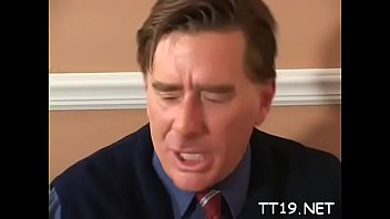 Preview 1 of Sex In Dese Cudai - Sexy gets down on knees and gives sexy pov blowjob