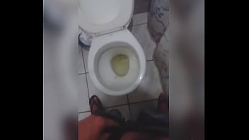 Preview 4 of Pepek Kakak Sedap - HOMEM MIJANDO