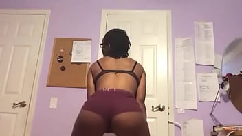 Preview 4 of Syni Stallone - Sub Black girl Sasha shakes her black ass