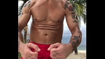 Preview 1 of New Sael - FLEXING AT THE BEACH