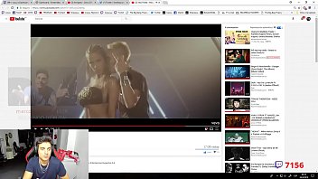 Preview 3 of Julie Nudist Biqle - Coscu le chupa la pija a modo diablo