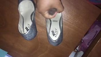 Preview 3 of India Sexey Xxx Sexey - Zapatillas con semen